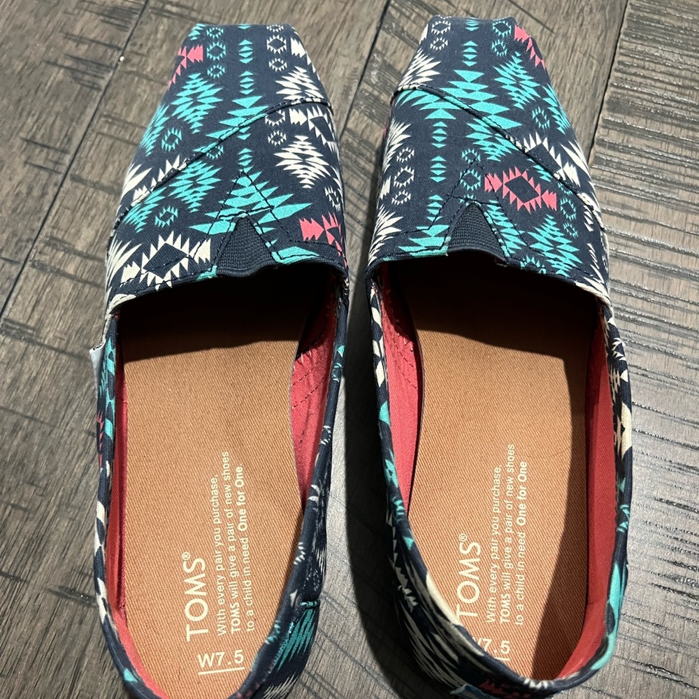 Side 7.5 Tom’s